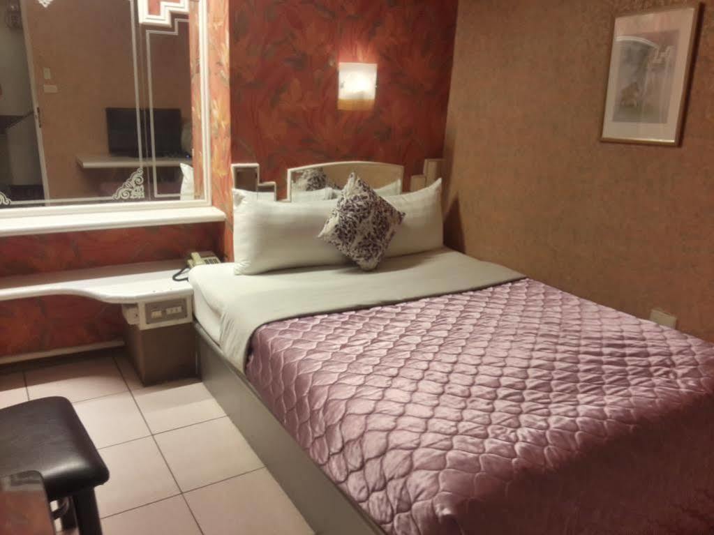 Boston Hotel Città di Chiayi Esterno foto
