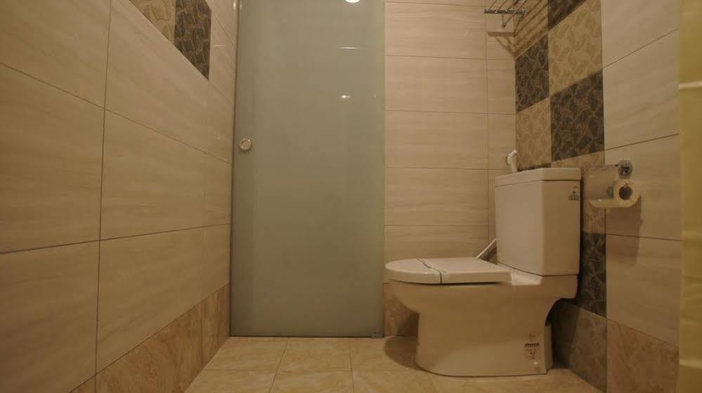 Boston Hotel Città di Chiayi Esterno foto