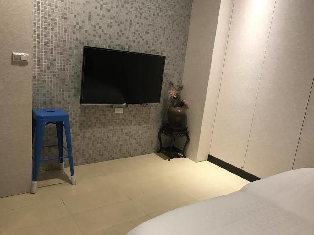 Boston Hotel Città di Chiayi Esterno foto